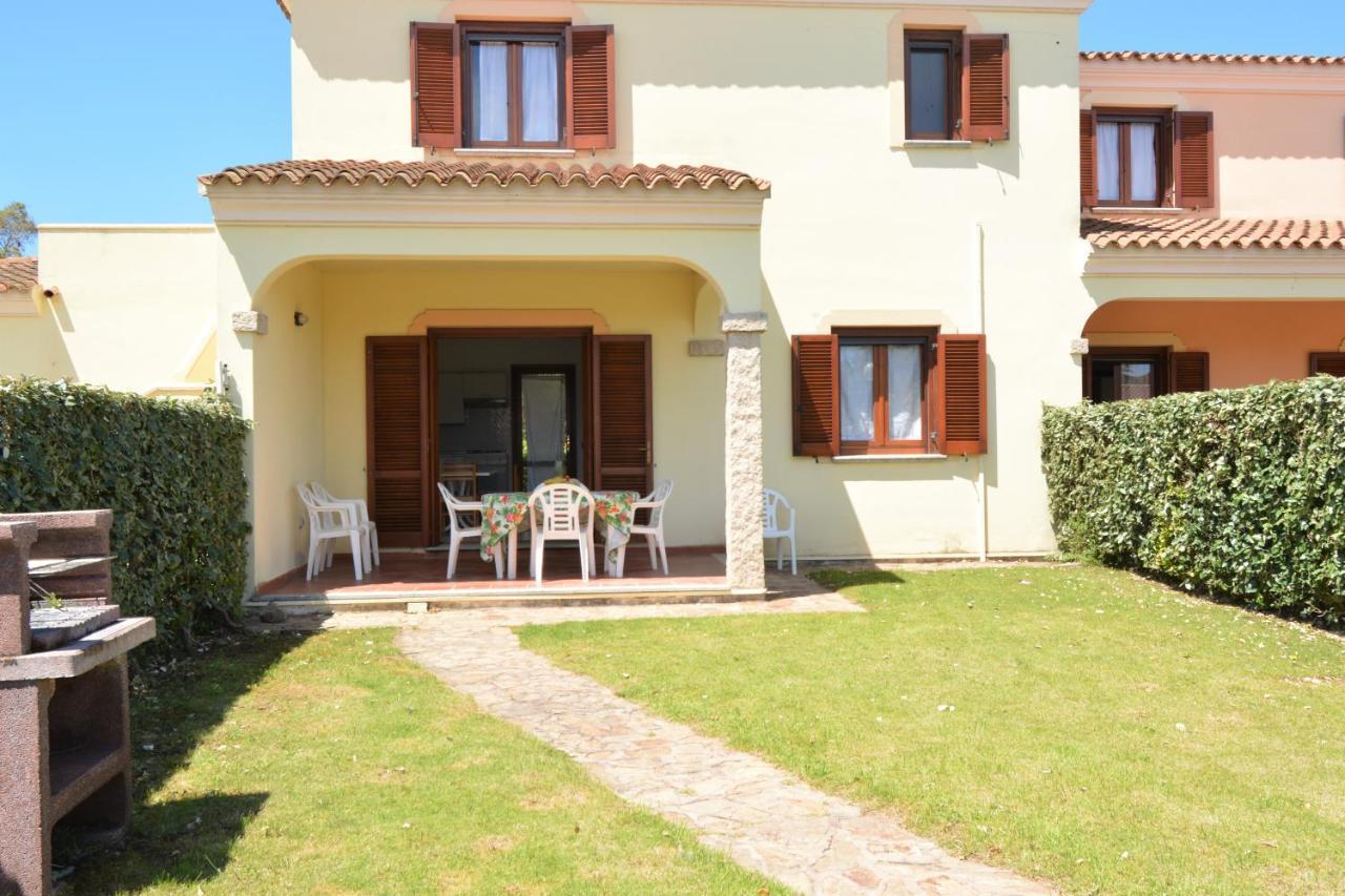 Appartamenti Corallo San Teodoro  Buitenkant foto