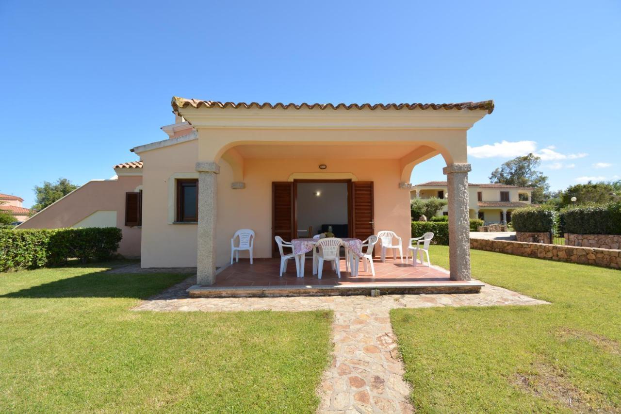 Appartamenti Corallo San Teodoro  Buitenkant foto