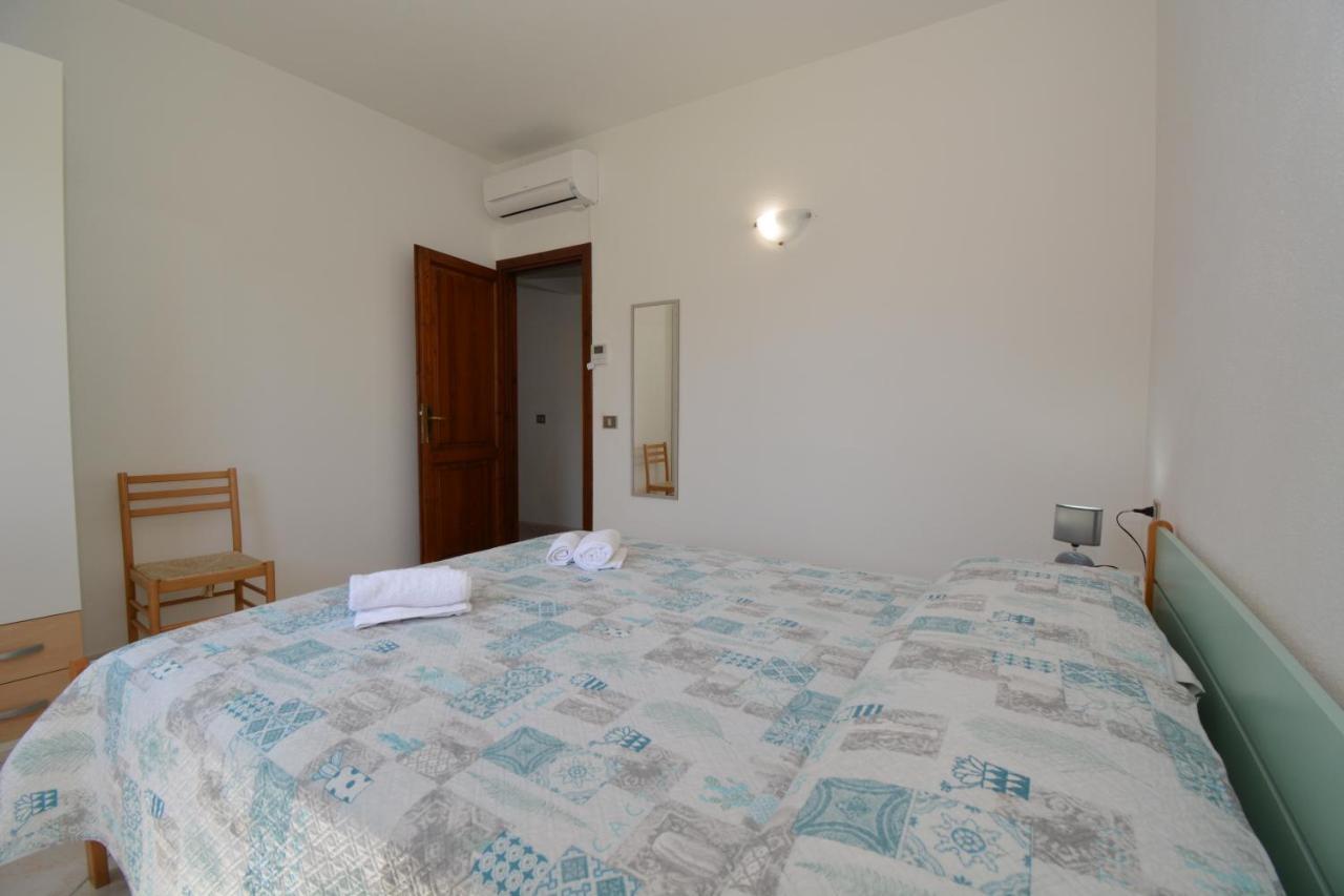 Appartamenti Corallo San Teodoro  Buitenkant foto
